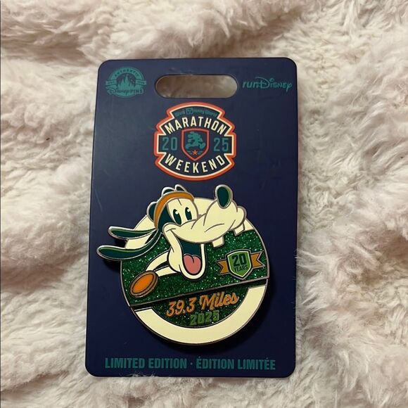 Disney Marathon Weekend  goofy challenge 2025 LE pin - Picture 1 of 3